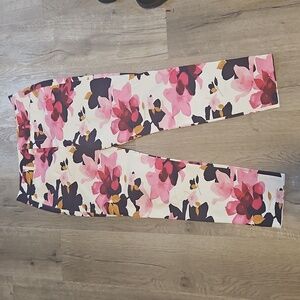 Old Navy Floral Print Pixie Pants